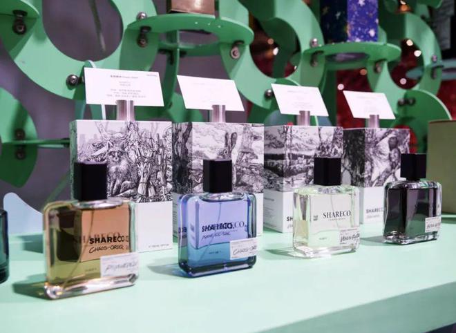 生新表达百联赴约2024进博会OG真人游戏探觅艺术与商业的共(图14) 生新表达百联赴约2024进博会OG真人游戏探觅艺术与商业的共(图14)