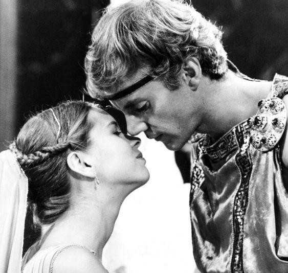 执导的5部黄暴电影建议没人的时候看OG视讯“尺度之王”丁度·巴拉斯(图3) 执导的5部黄暴电影建议没人的时候看OG视讯“尺度之王”丁度·巴拉斯(图3)