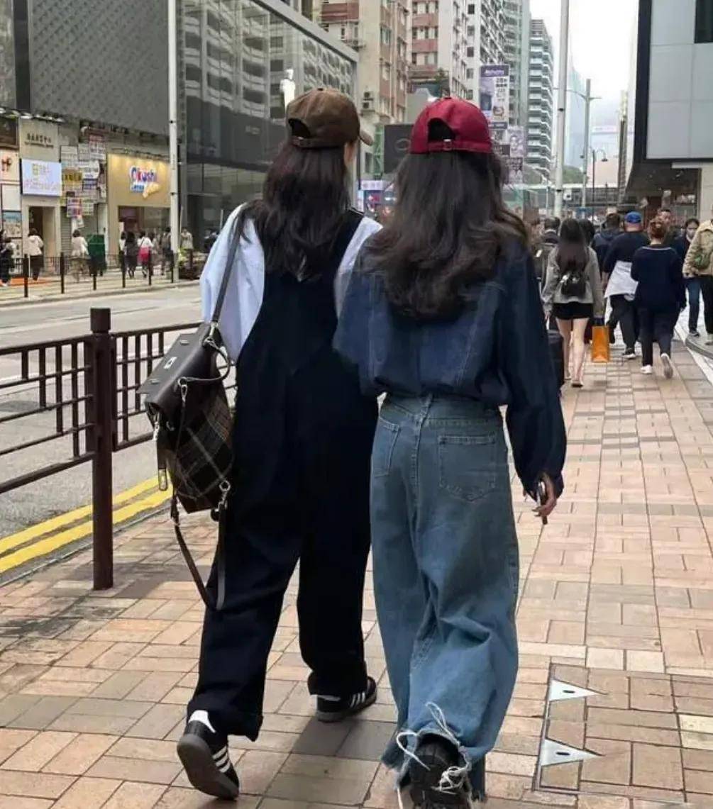 不上膝、鞋不带跟”却个个洋气又时髦OG真人去了香港才发现满街都是“裙(图9)